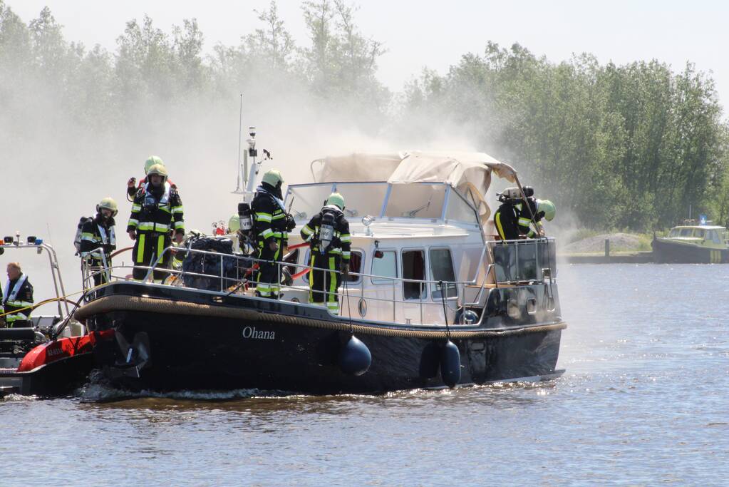 Hevige brand in motorboot
