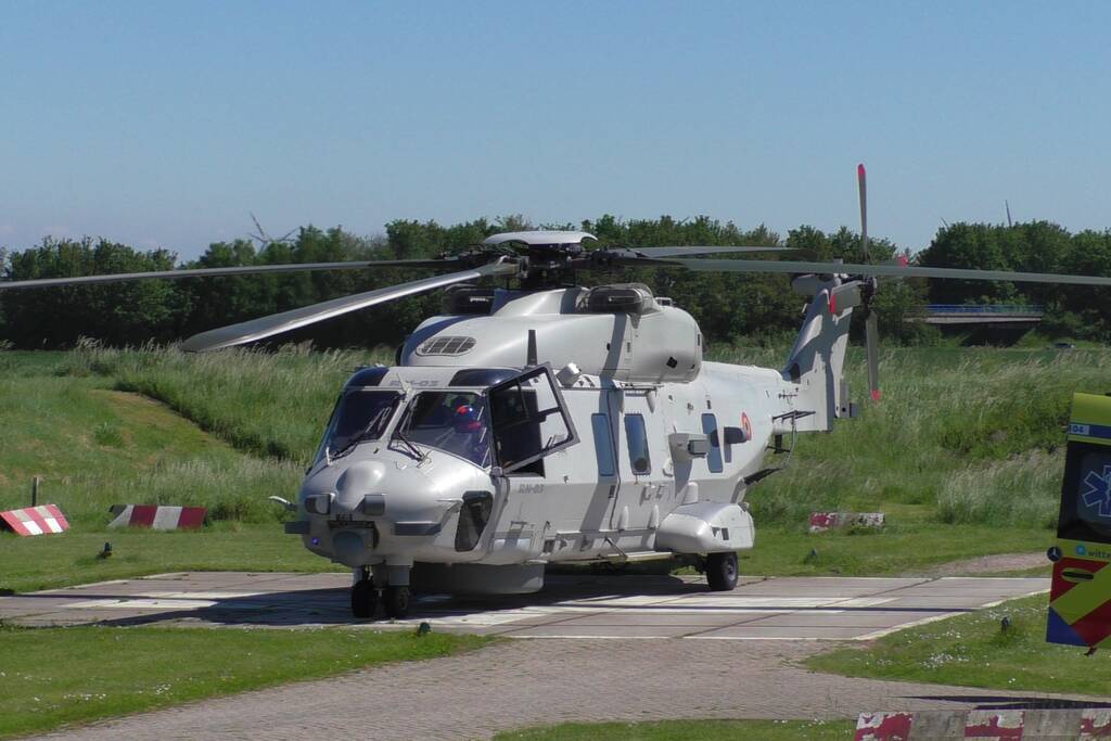 Reddingshelikopter landt bij ziekenhuis met slachtoffer