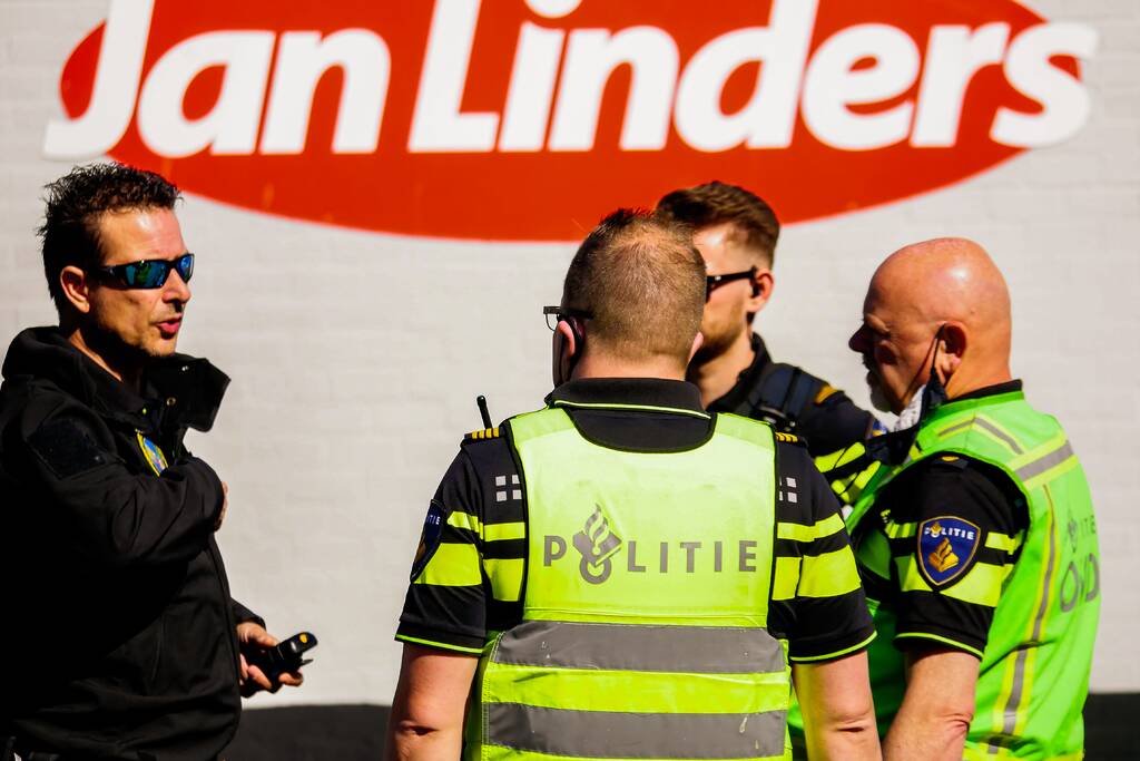 Plofkraak geldautomaat, EOD doet onderzoek naar achtergebleven explosieven