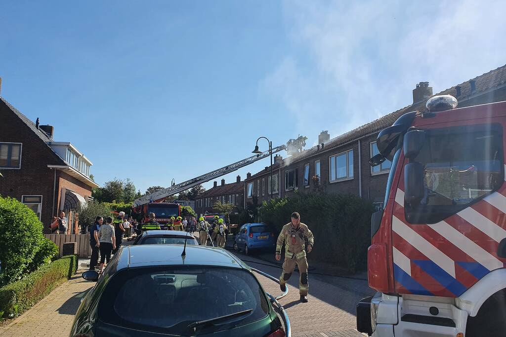 Veel bekijks bij woningbrand