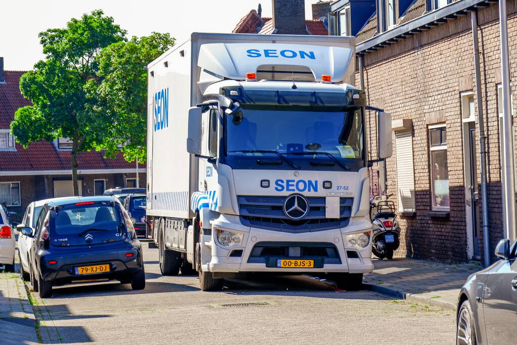 Productie synthetische drugs in schuur van woning, drie aanhoudingen