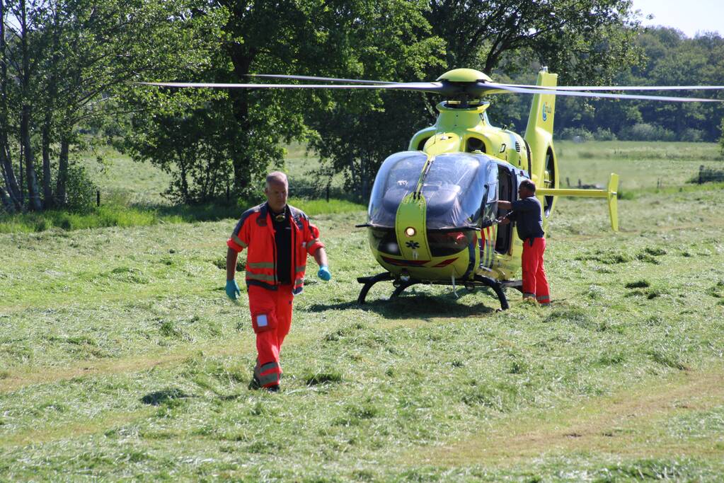 Auto belandt in weiland na ongeval