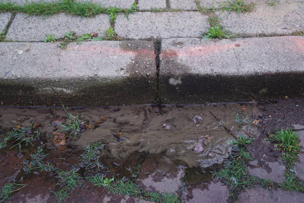 Stoep opengebroken door waterlekkage