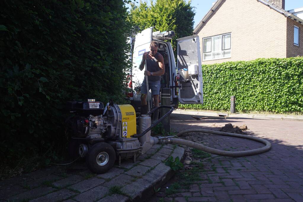 Stoep opengebroken door waterlekkage