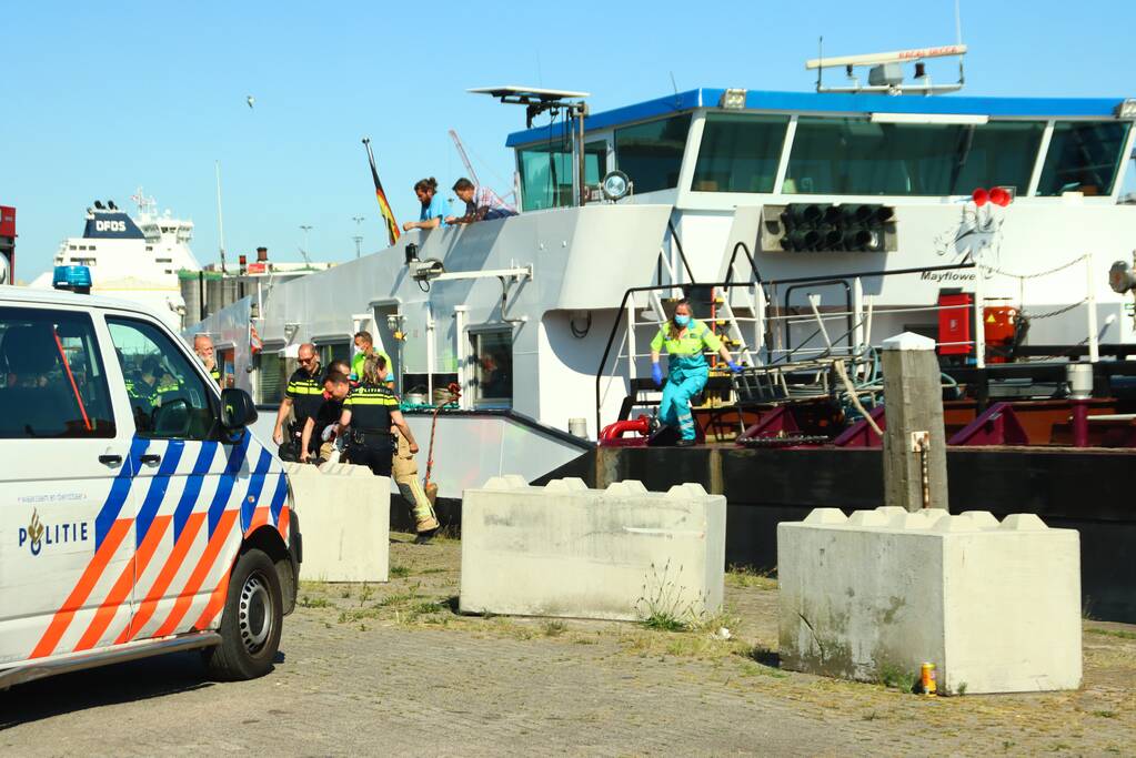 Zwemster overlijdt na botsing met vaartuig