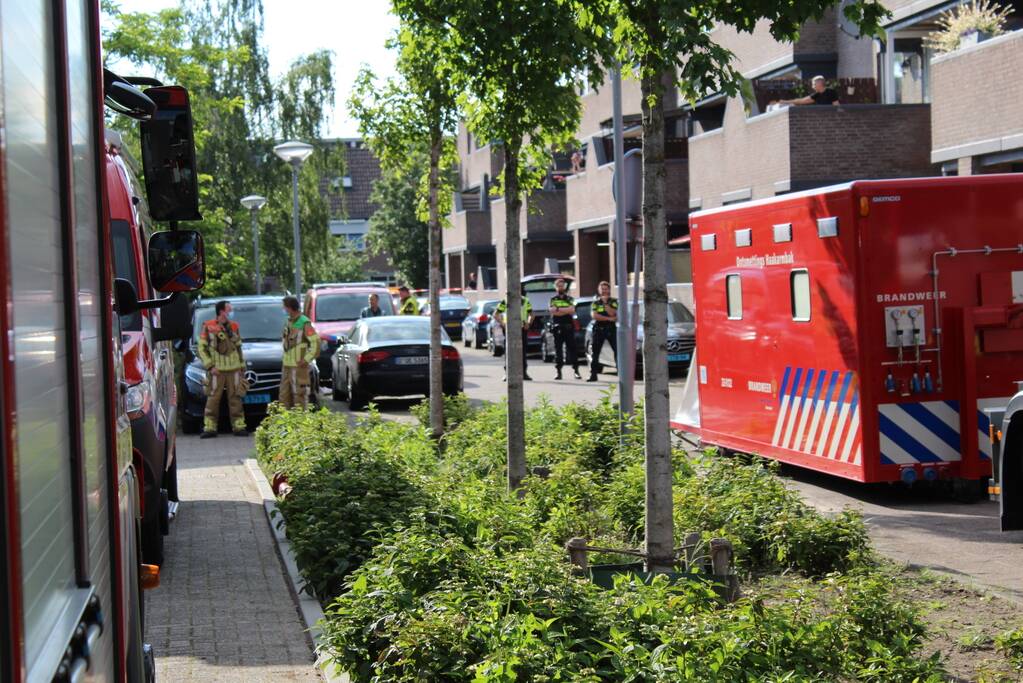 Poeder in brievenbus flatgebouw