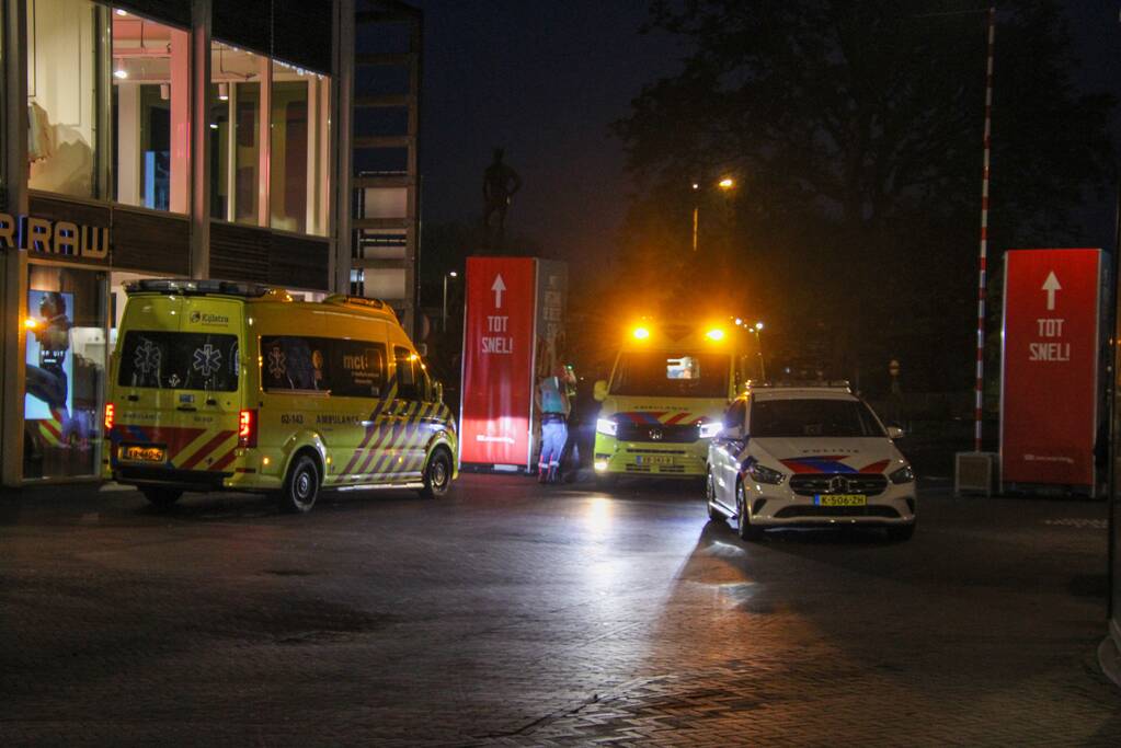 Persoon gewond bij steekincident