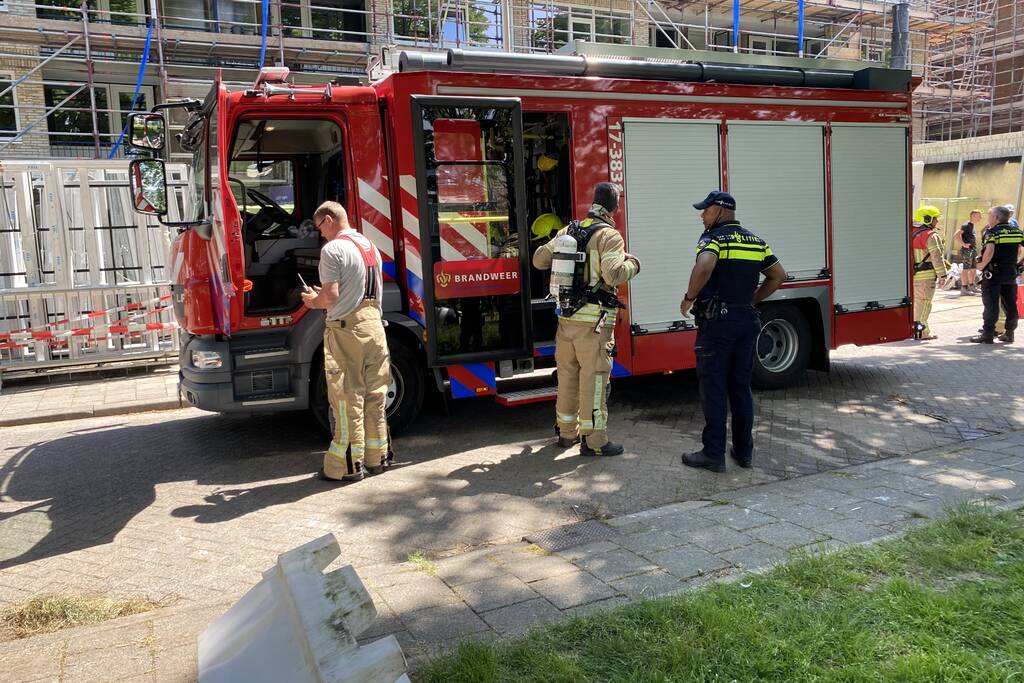 Keuken van flatwoning vat vlam