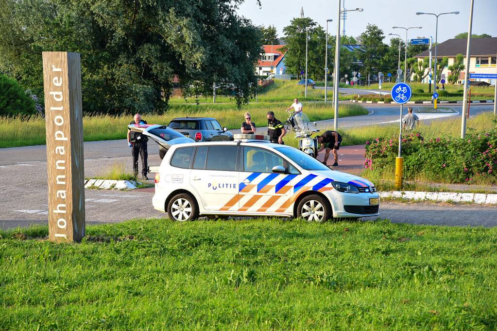 Scooterrijder gewond bij botsing met auto
