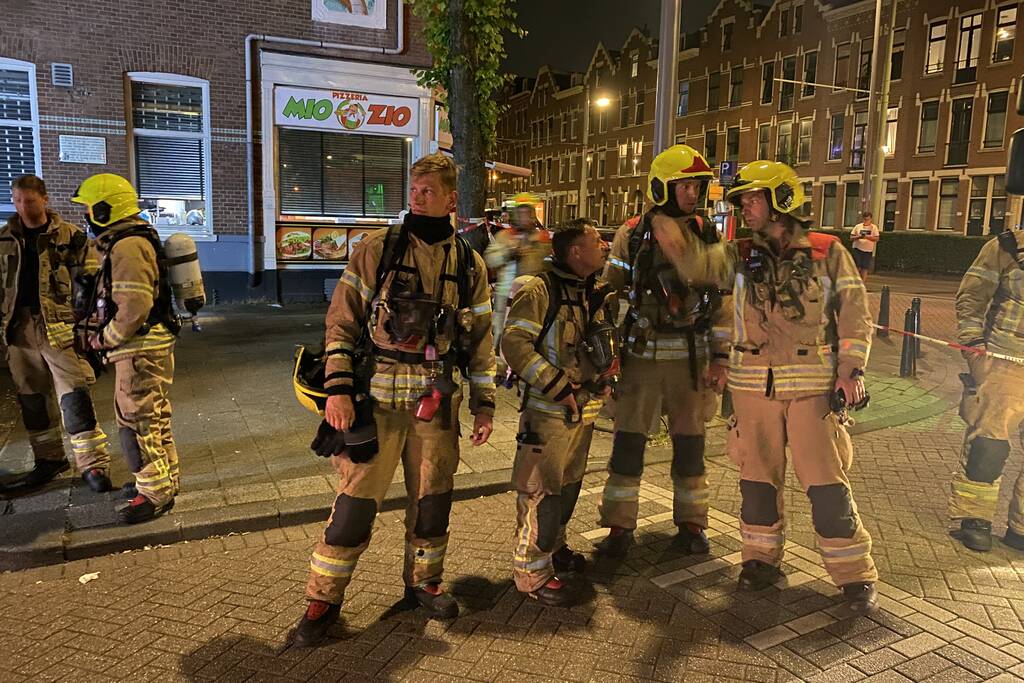 Motor brandt uit in parkeergarage