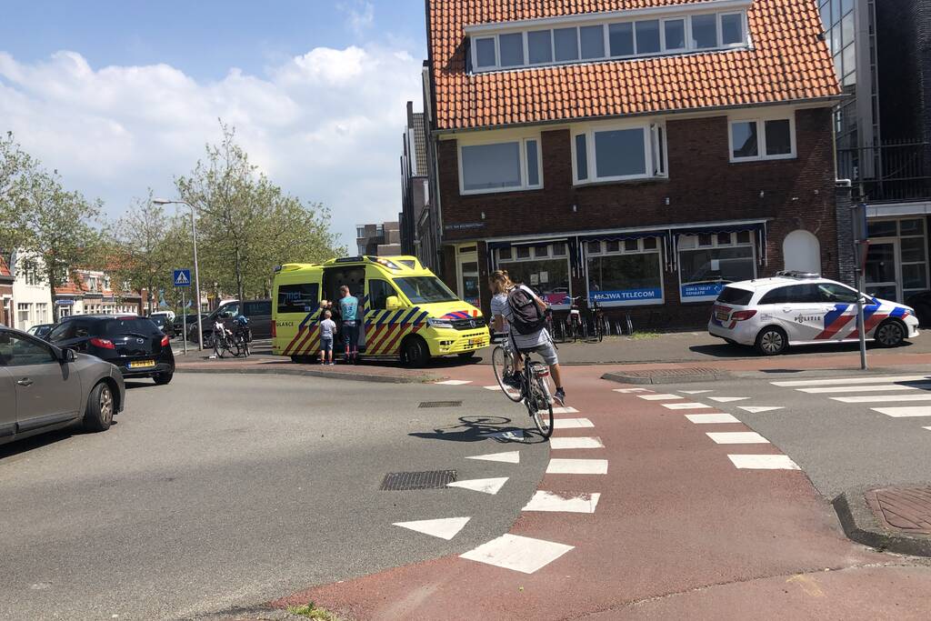 Persoon gewond bij botsing op rotonde