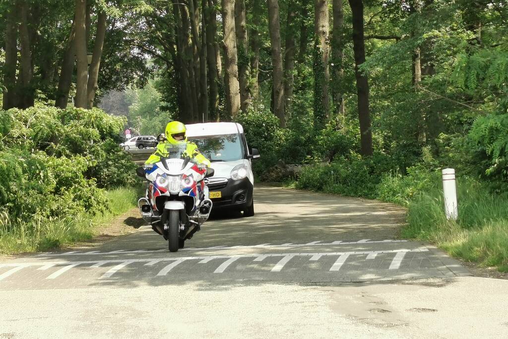 Grootscheepse controle door politie, douane en gemeente