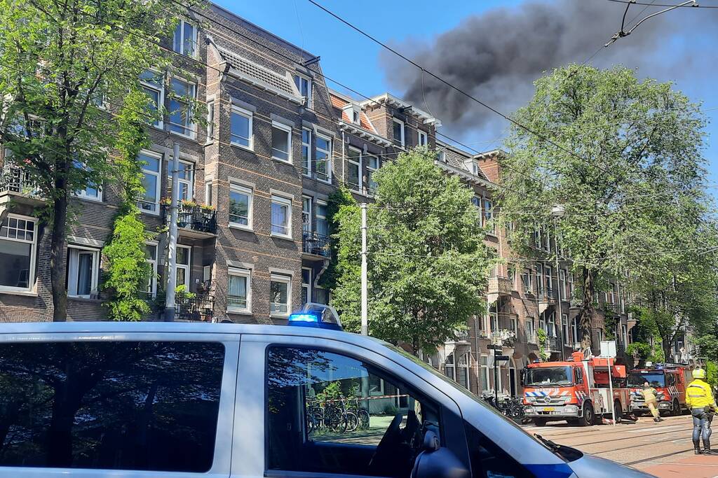 Veel rook bij brand in woning