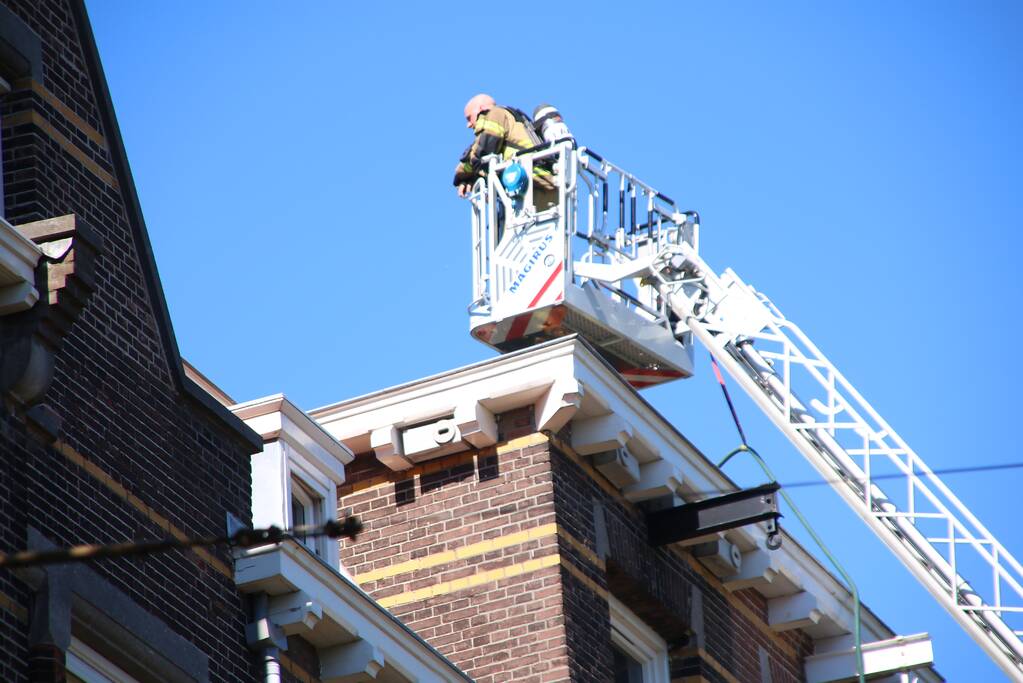 Veel rook bij brand in woning