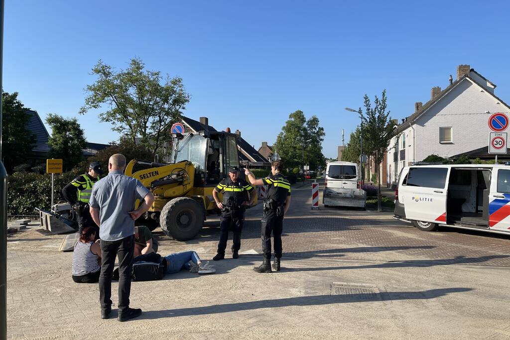 Scooterrijdster gewond na val door losliggend zand