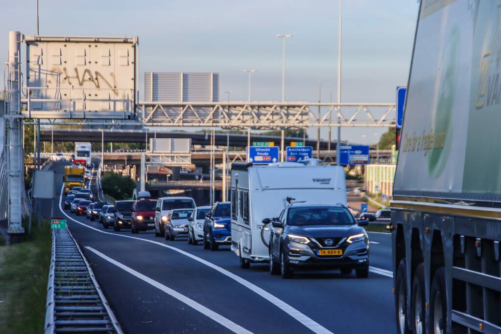 Snelweg afgesloten na ongeval