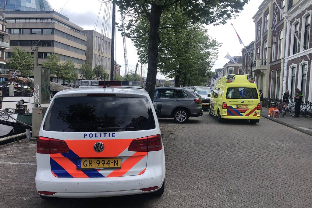 Bezorgfietser gewond bij aanrijding