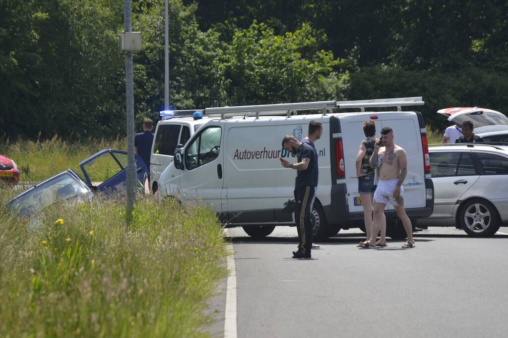 Verkeersruzie eindigt in ongeval met meerdere voertuigen