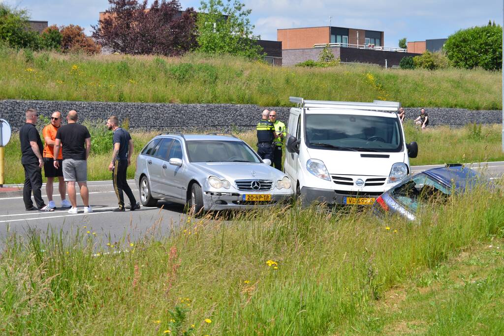Verkeersruzie eindigt in ongeval met meerdere voertuigen