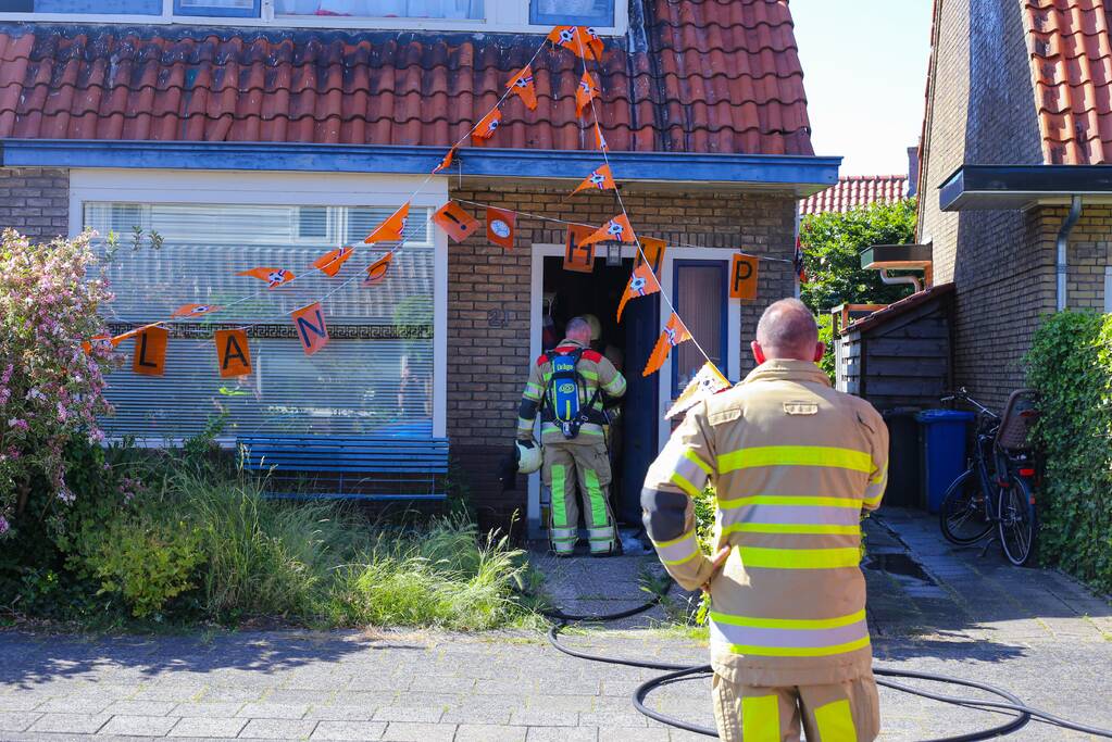 Grijze rookontwikkeling brand in woning
