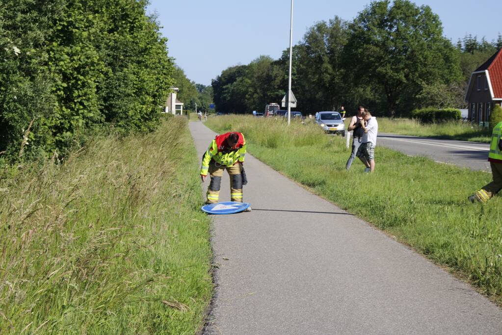 Twee personenauto's total-loss door botsing