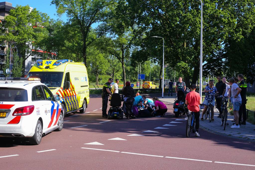 Twee gewonden na ongeval tussen scootmobiel en scooter