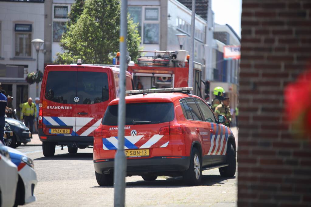 Brand in woning boven winkelpand