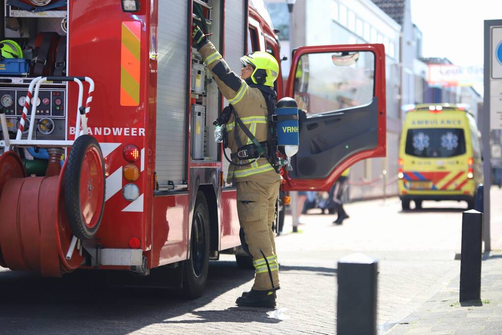 Brand in woning boven winkelpand