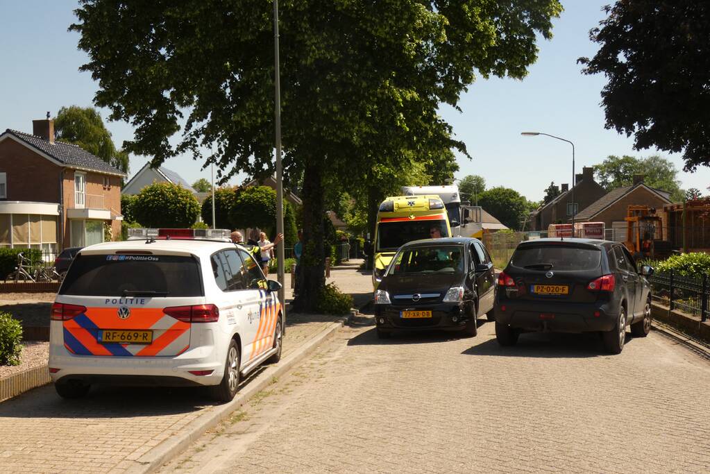 Auto's komen in botsing met elkaar