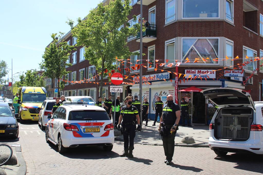 Man met verward gedrag van straat gehaald