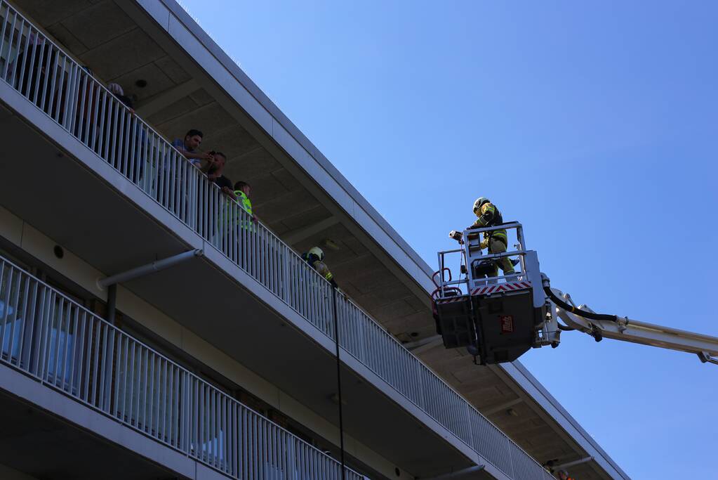 Brand op derde verdieping in flatwoning