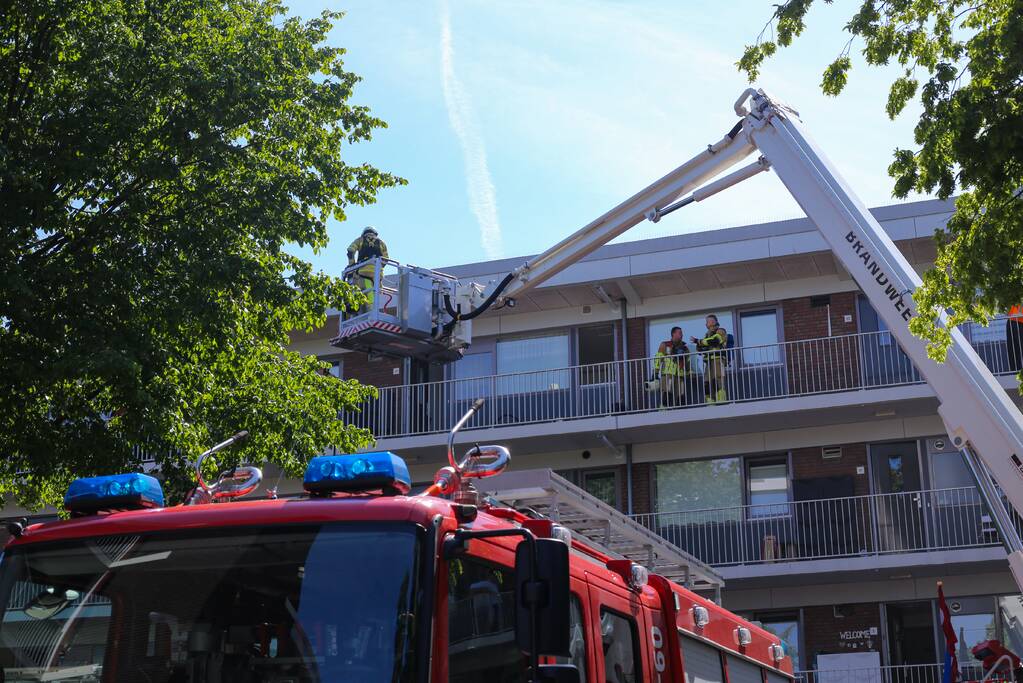 Brand op derde verdieping in flatwoning