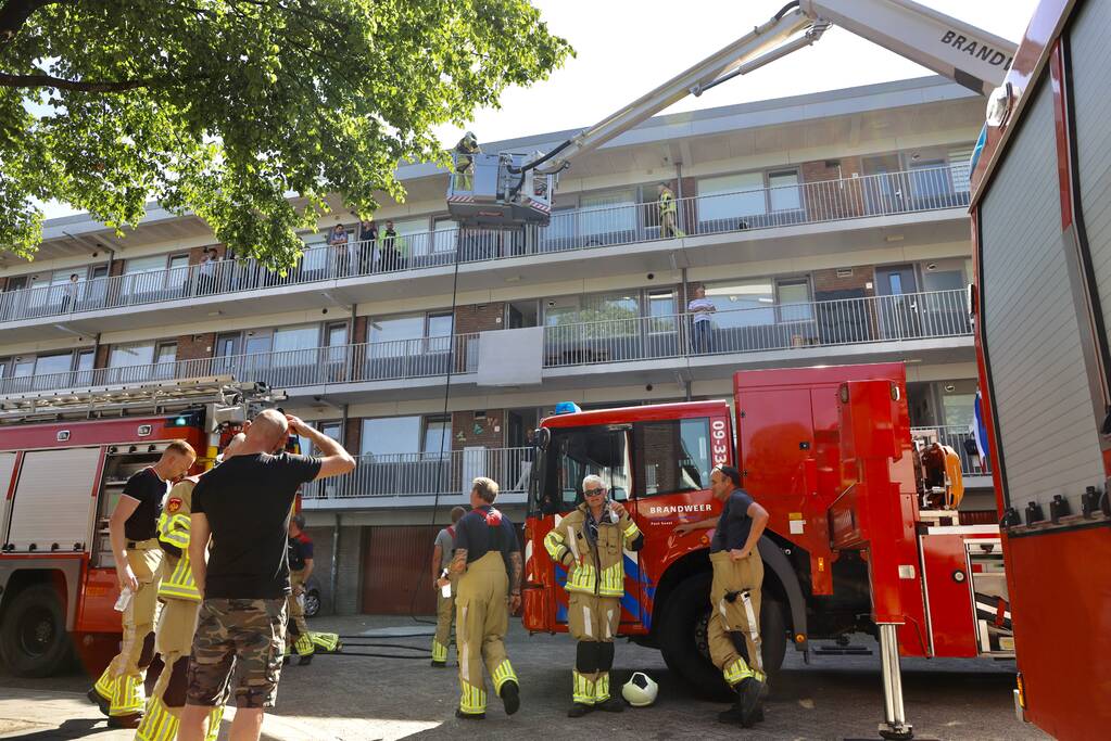 Brand op derde verdieping in flatwoning