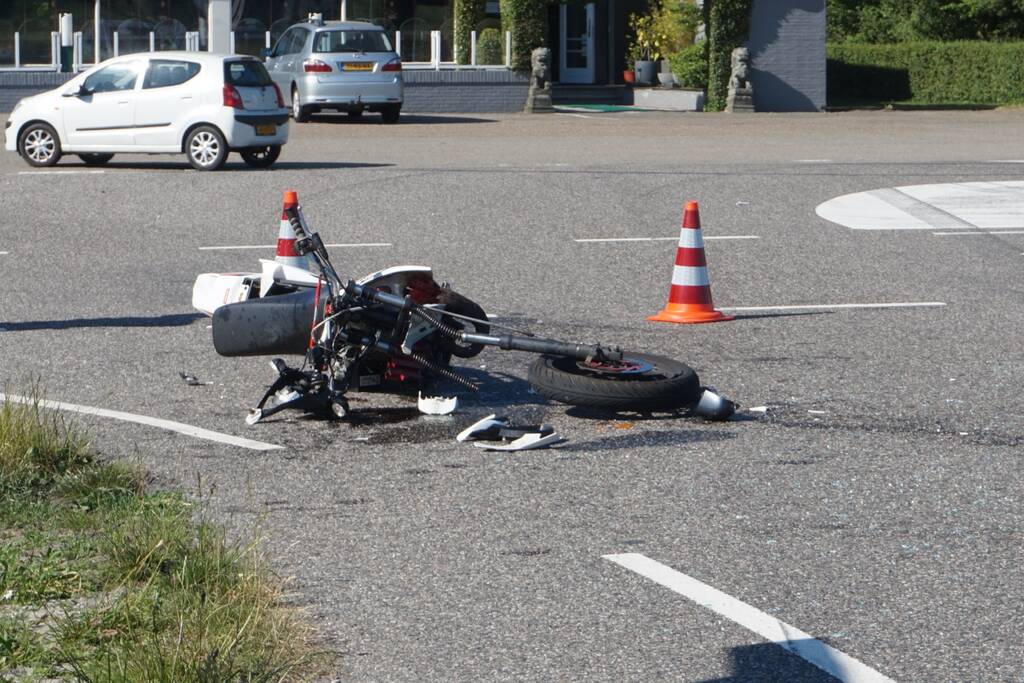 Veel schade bij aanrijding