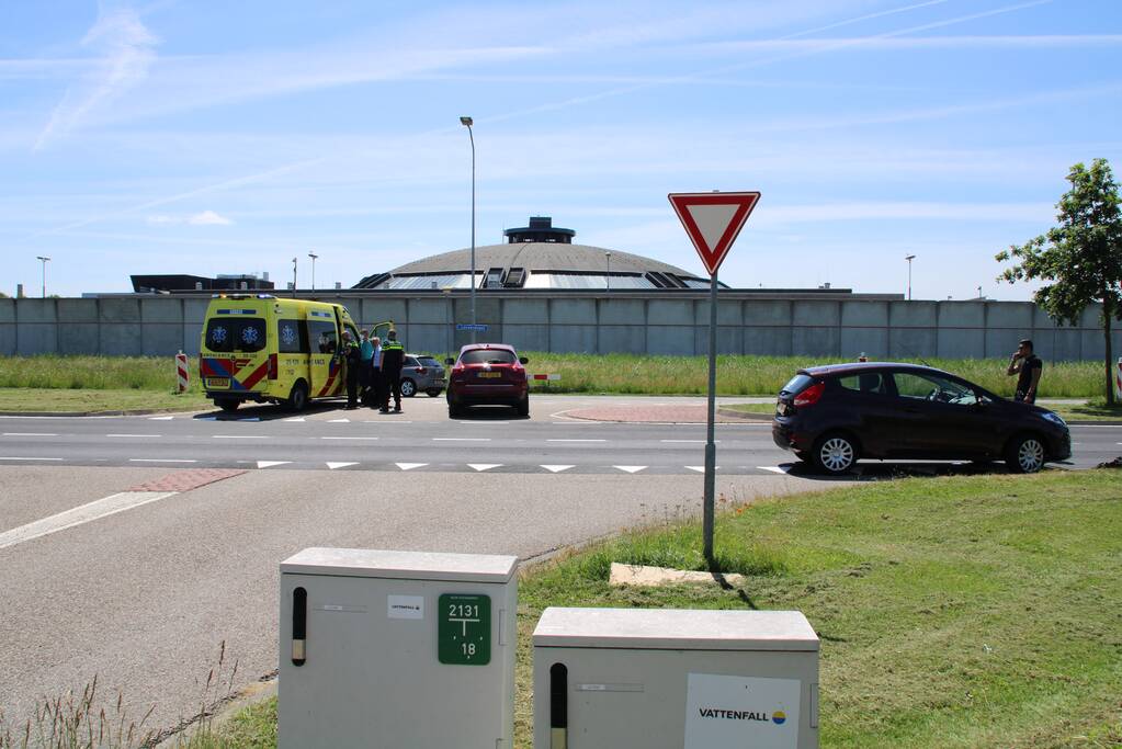 Flinke schade bij botsing op kruising