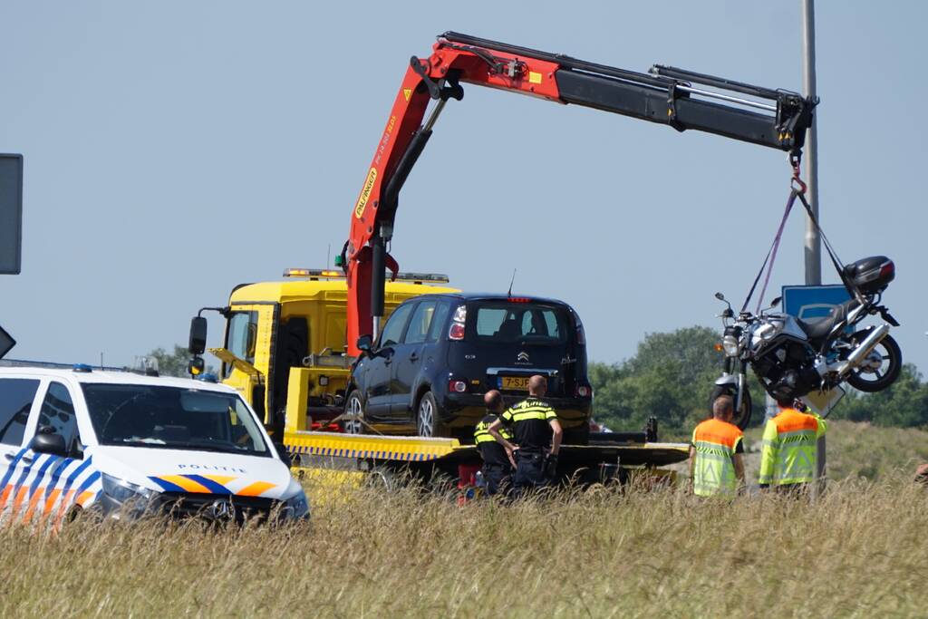 Motorrijder gewond bij botsing met auto