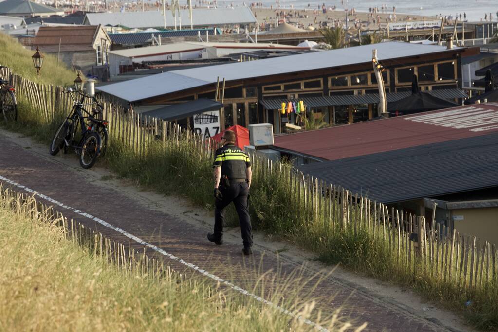 Grote politie-inzet na incident op strand
