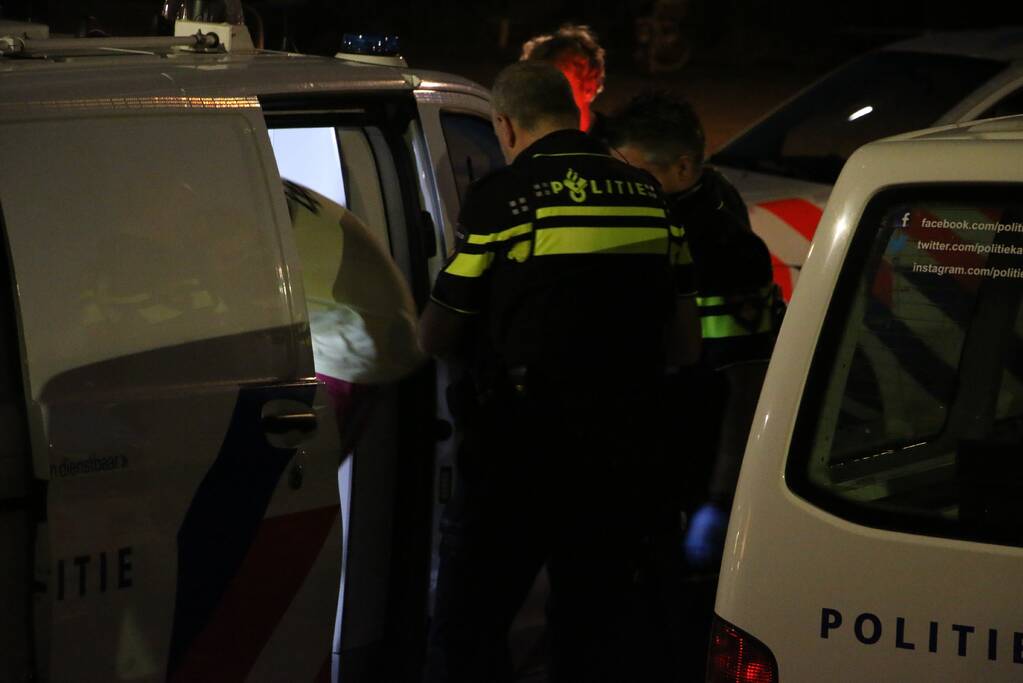 Grote politie inzet op strand, meerdere aanhoudingen verricht