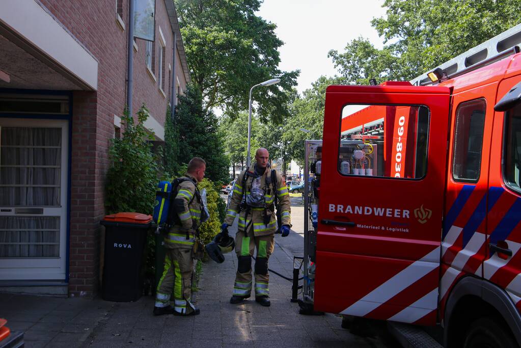 Deur woning opengeramd bij brand in woning