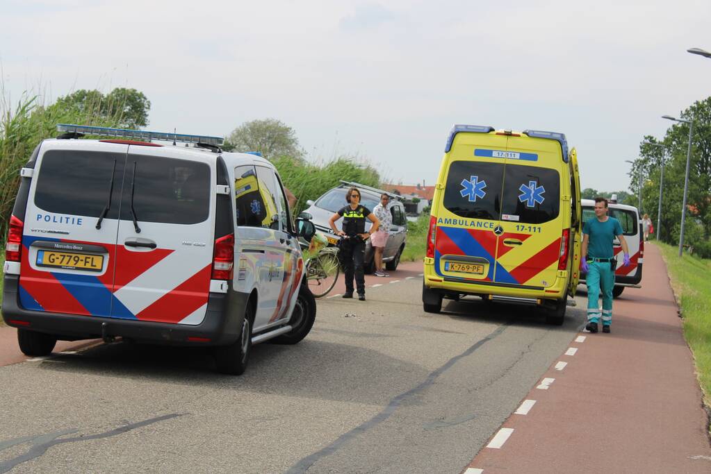 Fietser gewond door aanrijding met personenauto