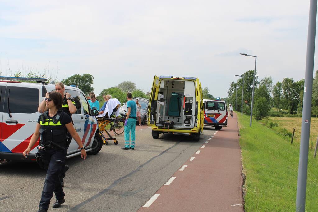 Fietser gewond door aanrijding met personenauto