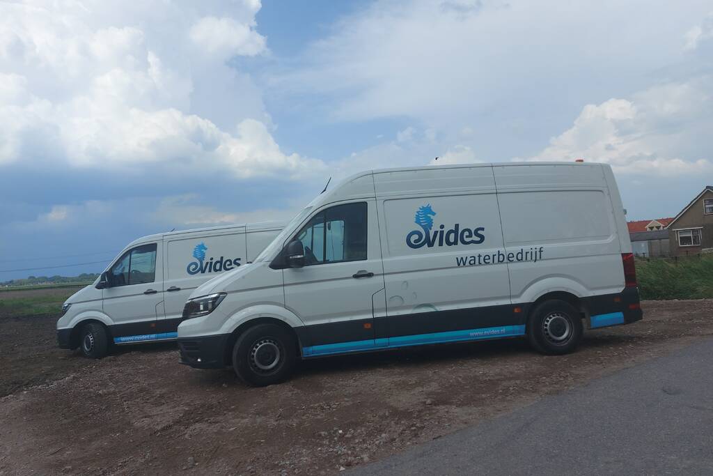 Zand verzakt door waterlekkage