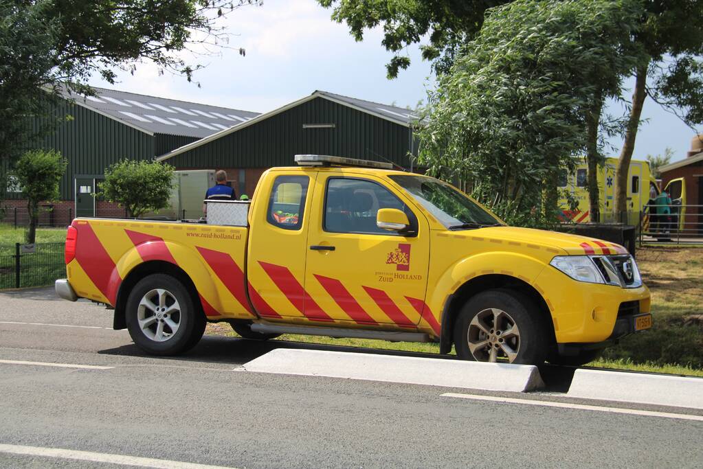 Personenauto en bestelbus met elkaar in botsing