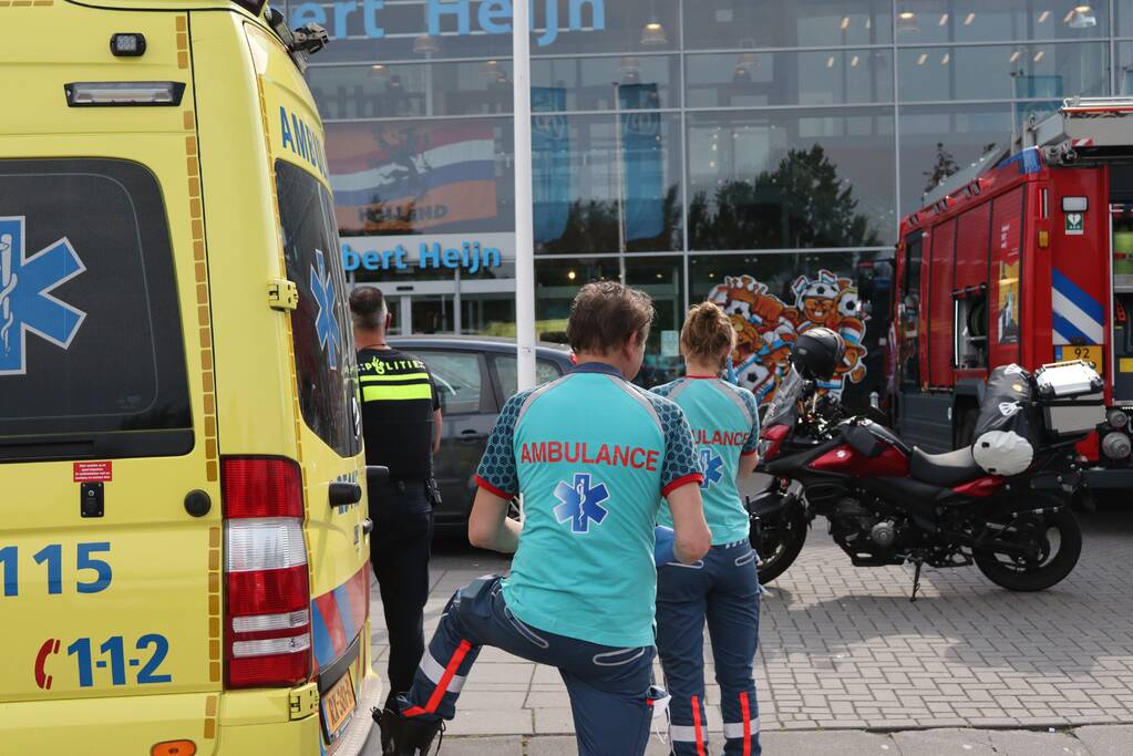 Albert Heijn ontruimd door brand in parkeergarage