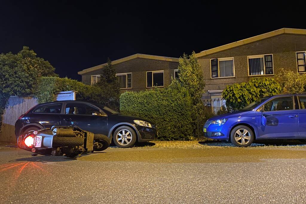 Persoon gewond bij val met snorscooter