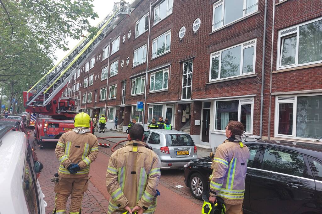 Brand in portiekwoning