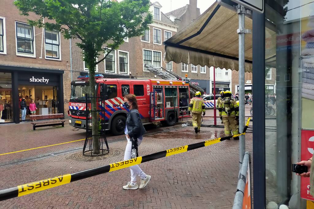Brandweer blust brand in Hema