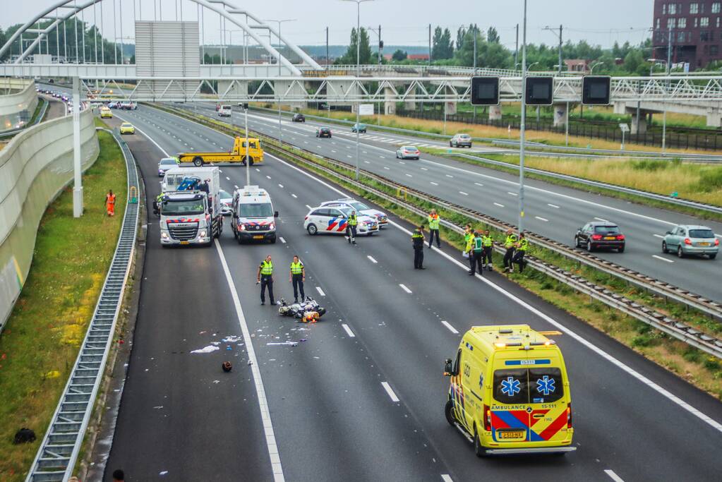 Motorrijder overleden bij ongeval op snelweg