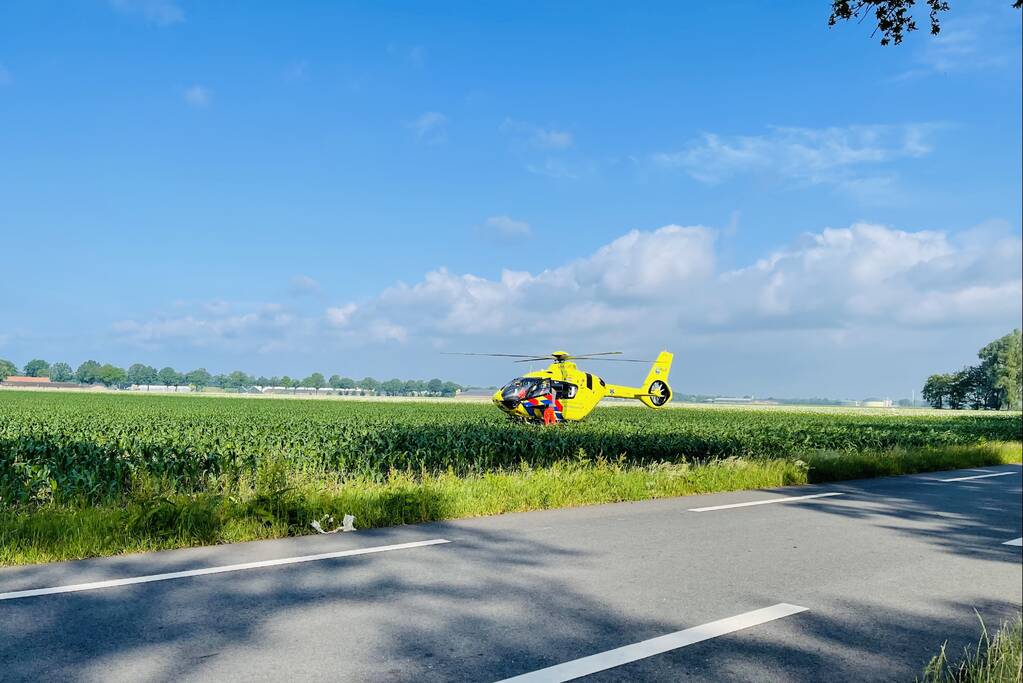 Auto te water, een overleden persoon aangetroffen