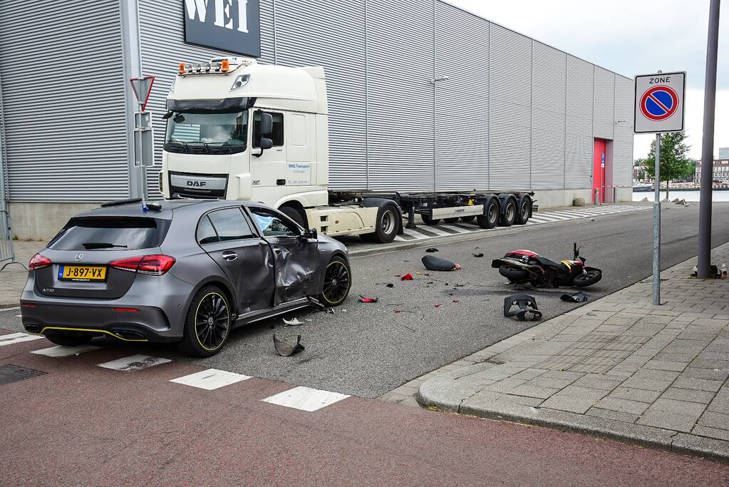 Enorme schade bij ernstig ongeval